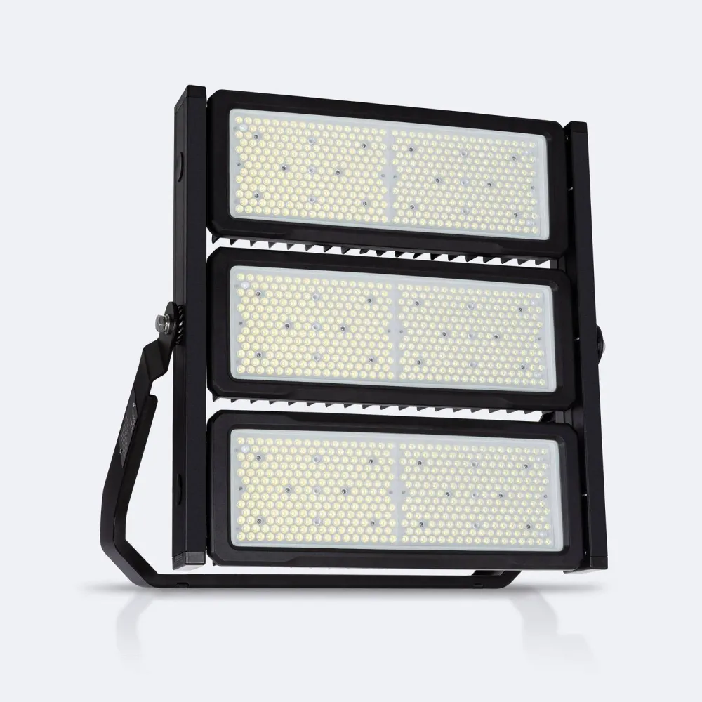 Projecteur 900W professionnel LED Lumiled 180lm/W IP66 SOSEN, dimmable 0-10V