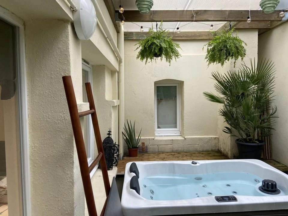 CosyRouen Bouquet Jacuzzi parking sans frais Compact pour Bureau