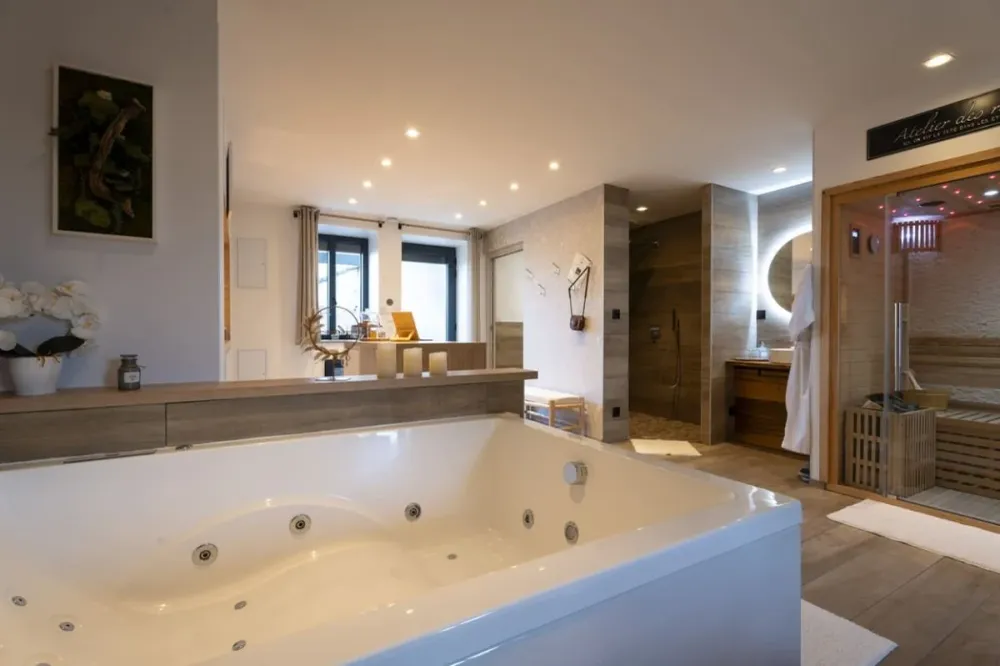 Domaine du Moulin 71 - La Suite Spa avec Bac de Récupération