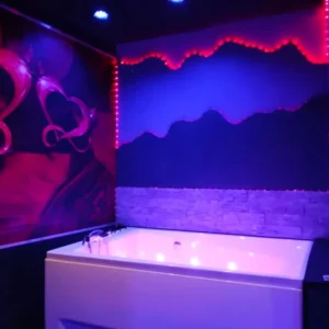 Machine à Affranchir la lovecoquine chez loveroom Toulon