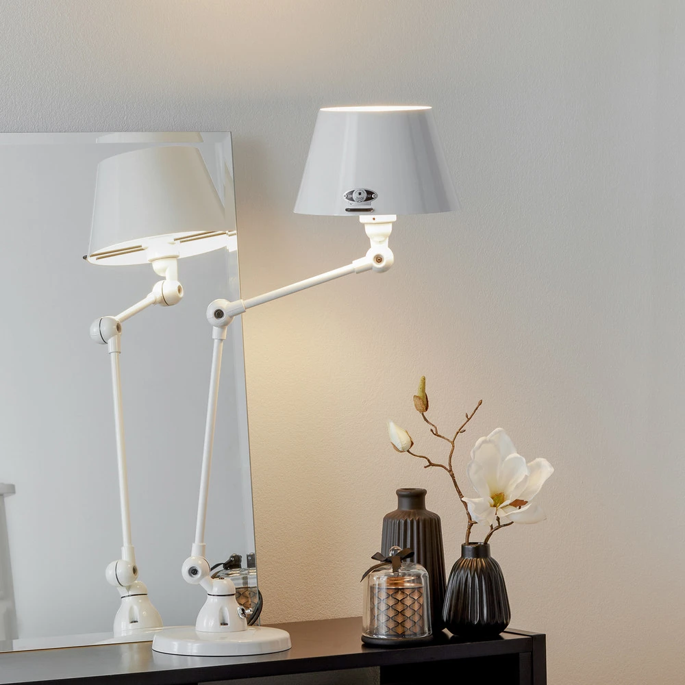 Bureau compact Jieldé Aicler AID373 lampe à poser, blanche