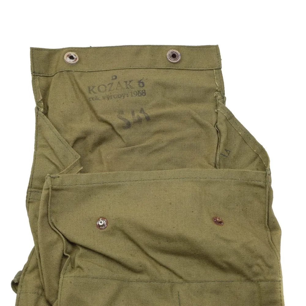 Véritable sac à bandoulière de l'armée tchèque classique pratique avec rabat et boutons-pression
