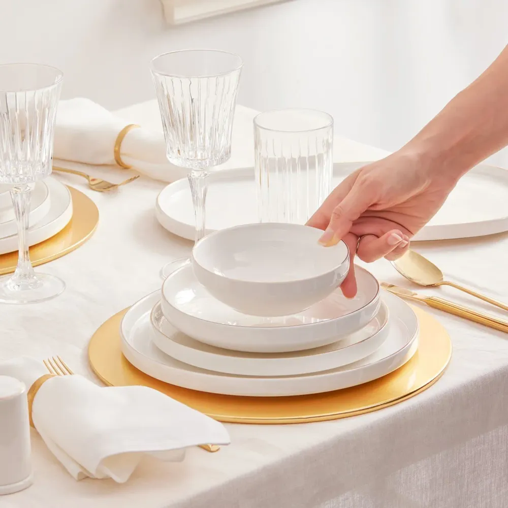 Karaca Red Carpet Collection Service de table Streamline New Saturn 59 pièces, 12 personnes, Neuf Generation Bone, or