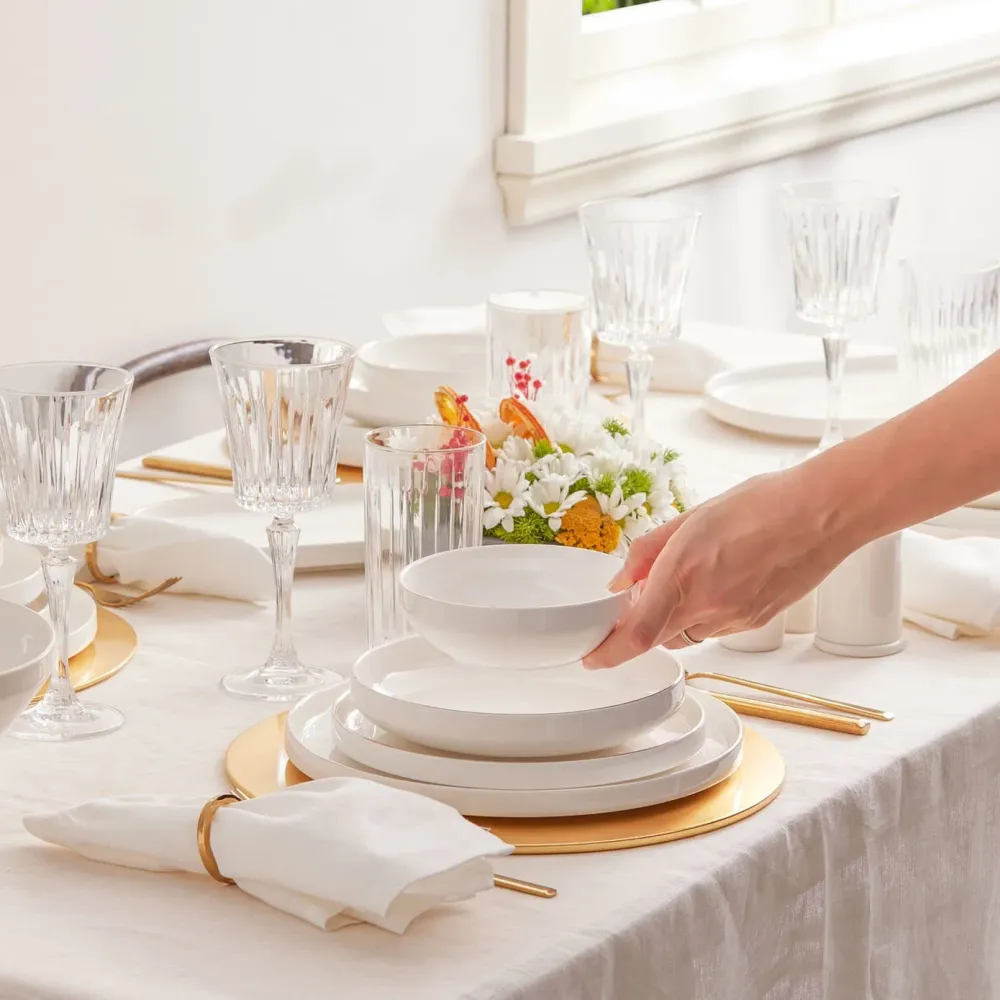 Karaca Red Carpet Collection Service de table Streamline New Saturn 59 pièces, 12 personnes, Neuf Generation Bone, or