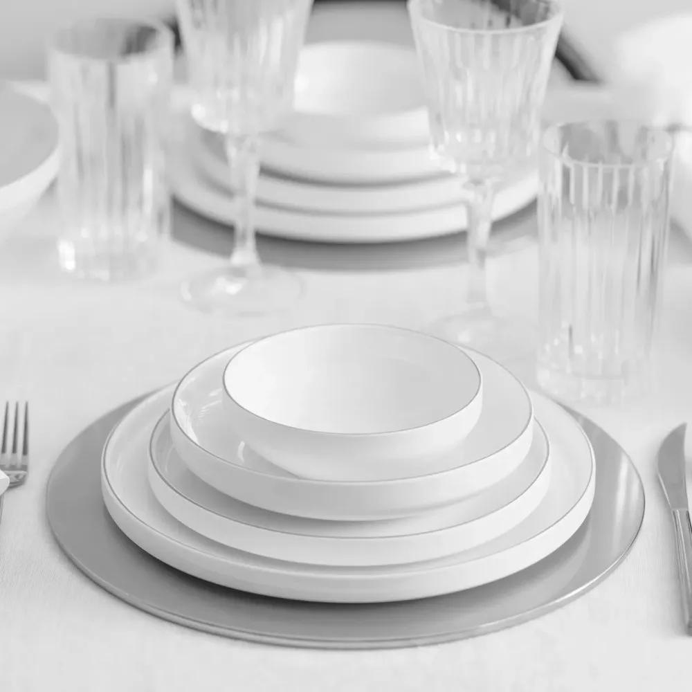 Karaca Red Carpet Collection Service de table Streamline New Saturn 59 pièces, 12 personnes, Inedit Generation Bone, platine