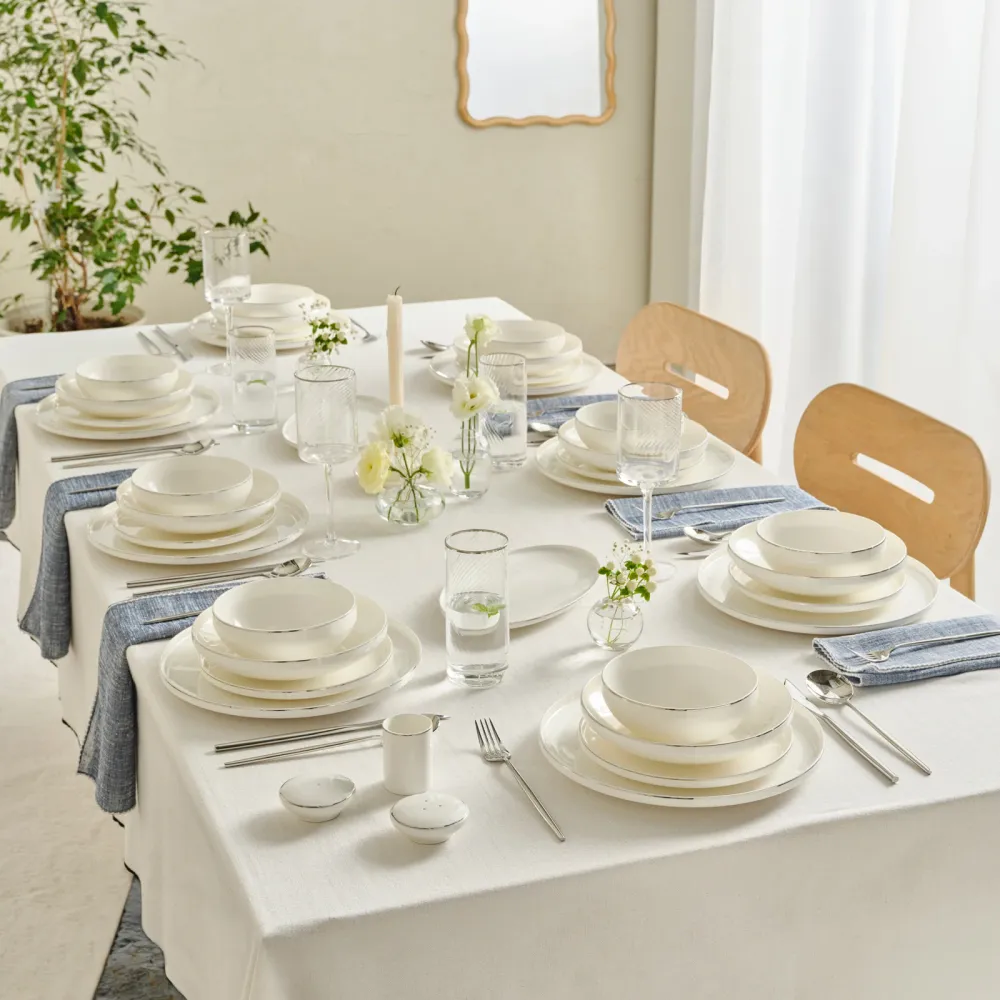 Karaca Red Carpet Collection Stream Bone Merope Service de Table 53 pièces pour 12 personnes Platine avec Roulettes Bloqua...
