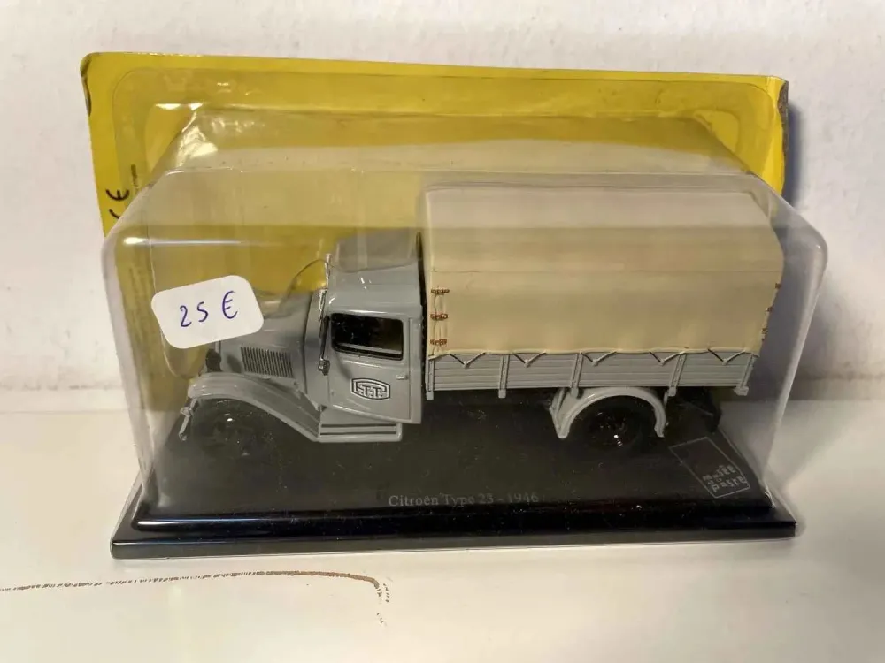 Citroën type 23 gris et bâche sable de 1946 camion la Poste - PTT