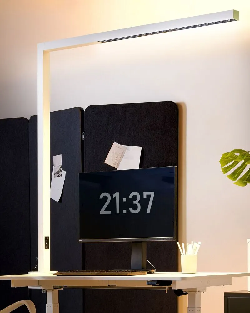 Bureaulamp LED wit OCTANT avec ampoule incluse