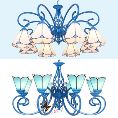 Blütenblatt-Kronleuchter mit 8 Lichtern, gebogenem Arm und verstellbarer Kette, Tiffany-Glas-Pendelleuchte Blau/Weiß