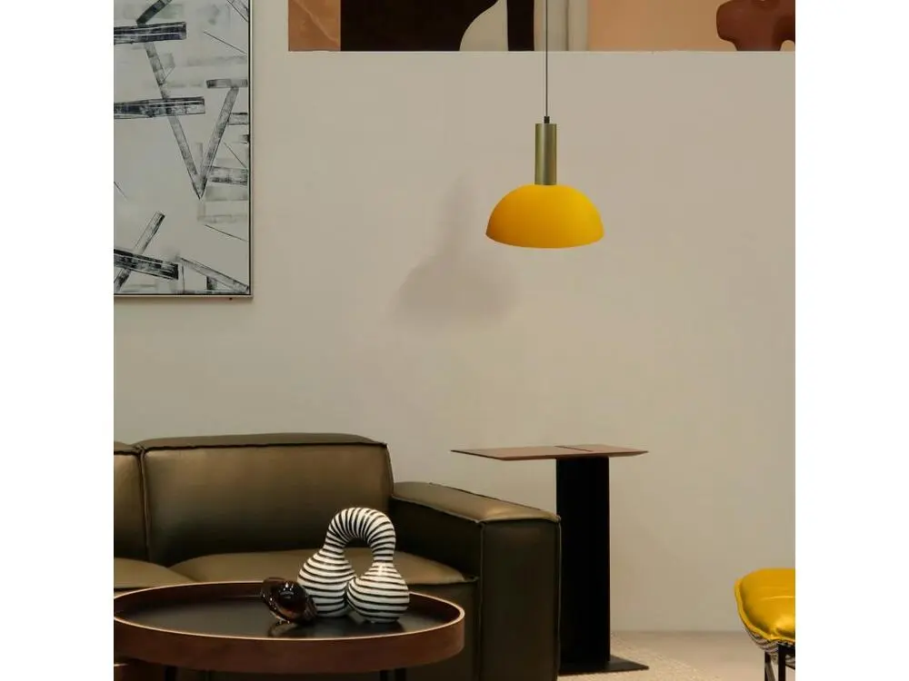 Suspension tube doré bol jaune 110 cm.