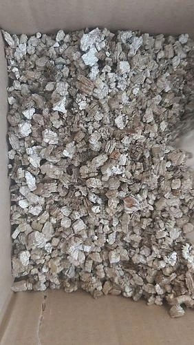 Tampon de vermiculite DENIOS et matériau de remplissage pour emballage granulométrie 0-6 mm sac en papier de 100 litres 26...