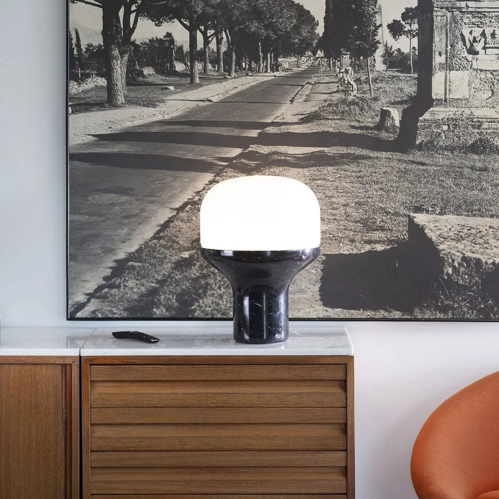 Martinelli Luce Delux lampe table 43cm marbre noir pour salles de classe