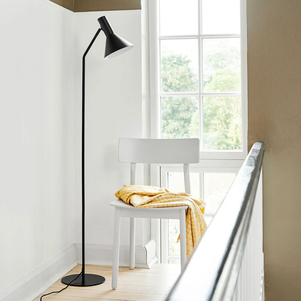 Support d'écran FRANDSEN Lyss lampadaire, noir mat