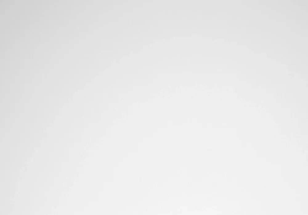BUREAU D'ORDINATEUR - 55"L / DESSUS BLANC / COIN METAL NOIR