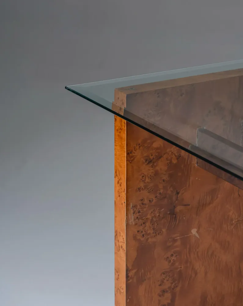 BUREAU EN LOUPE D'ORME ET VERRE, 1970S