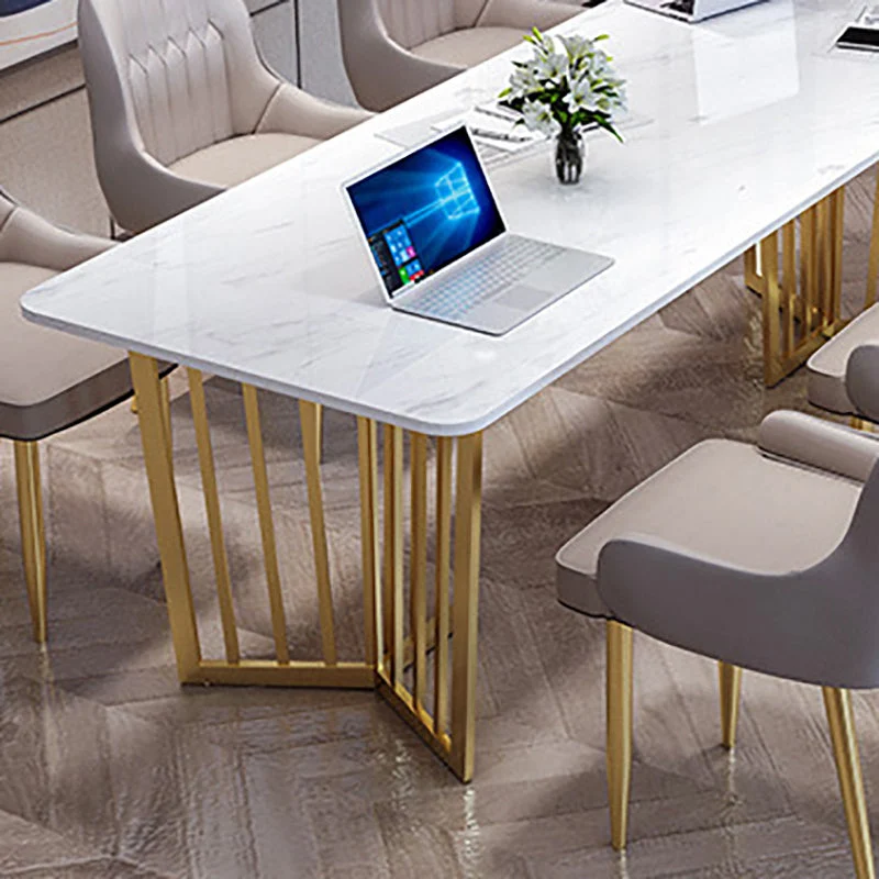 Bureau de bureau Glam blanc en marbre avec pieds en métal Clearhalo