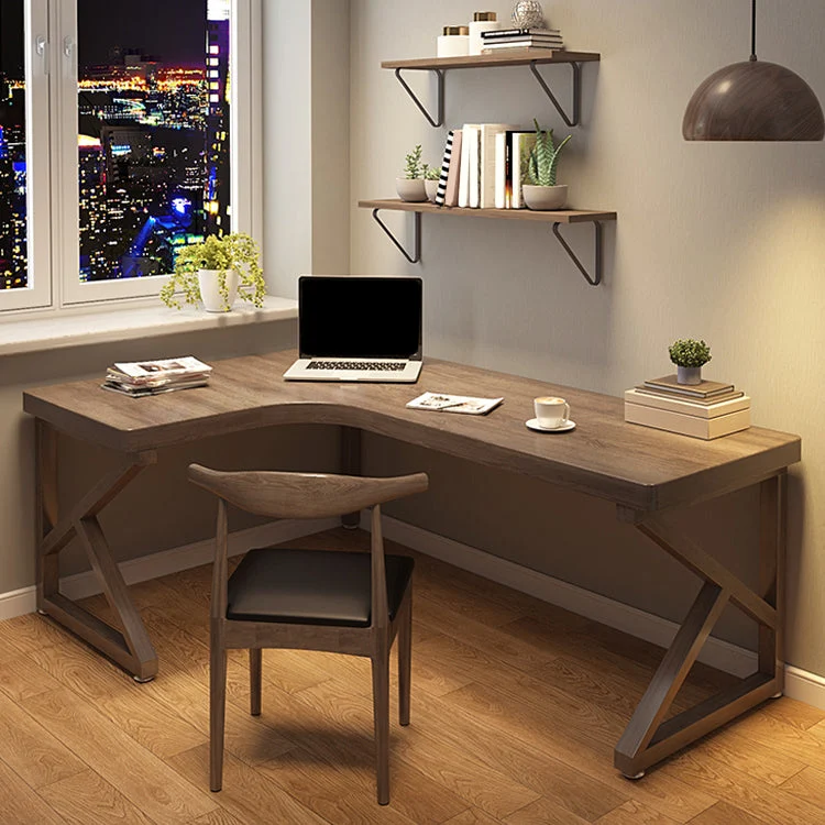 Bureau d'écriture en bois de style moderne, table de bureau en forme de L avec 3 pieds marron Clearhalo
