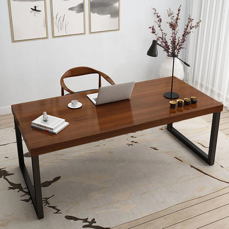 Bureau d'écriture contemporain rectangulaire avec plateau en bois de pin et base luge noire Clearhalo
