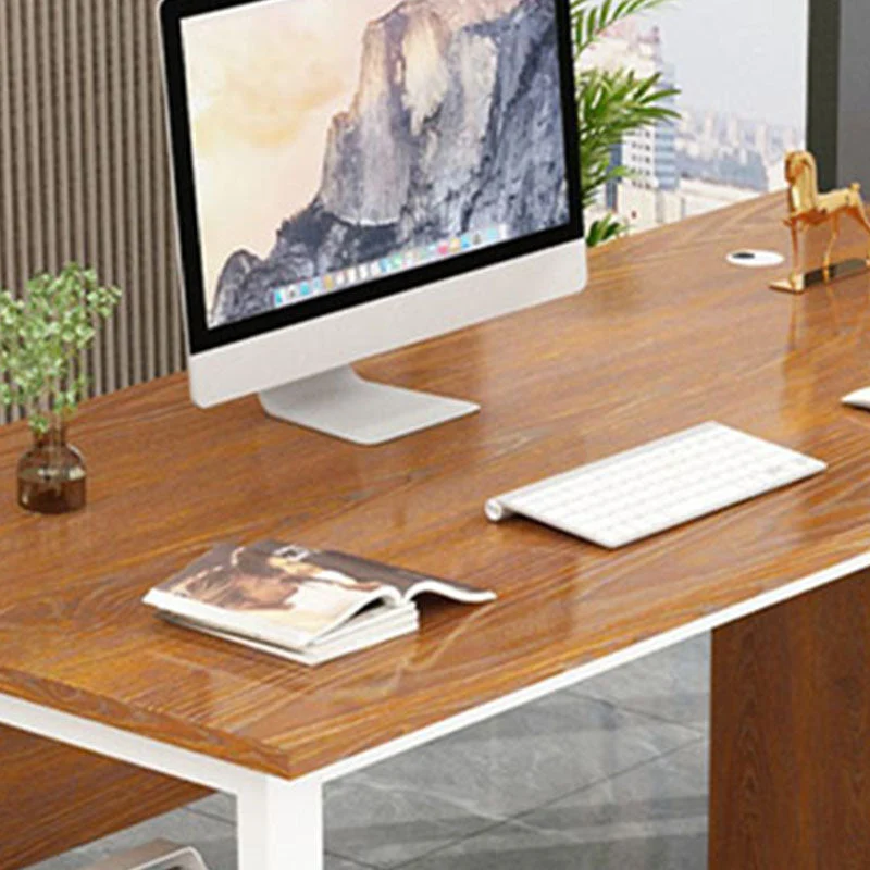 Bureau d'écriture de forme rectangulaire en bois contemporain avec 2 pieds marron Clearhalo