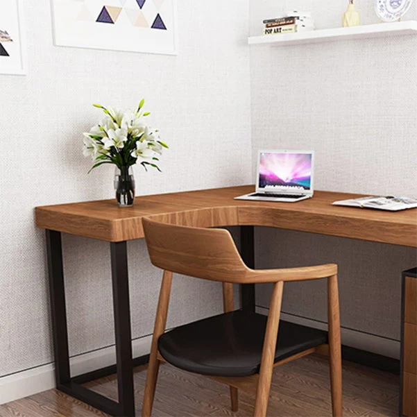 Bureau d'écriture industriel en forme de L avec pieds en métal Clearhalo