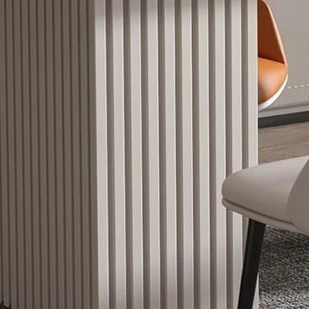 Bureau d'écriture en pierre beige avec socle en métal chromé Clearhalo