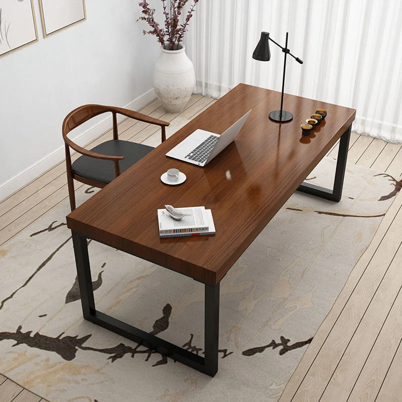 Bureau d'écriture rectangulaire en bois de pin brun, bureau à base de traîneau en fer noir Clearhalo