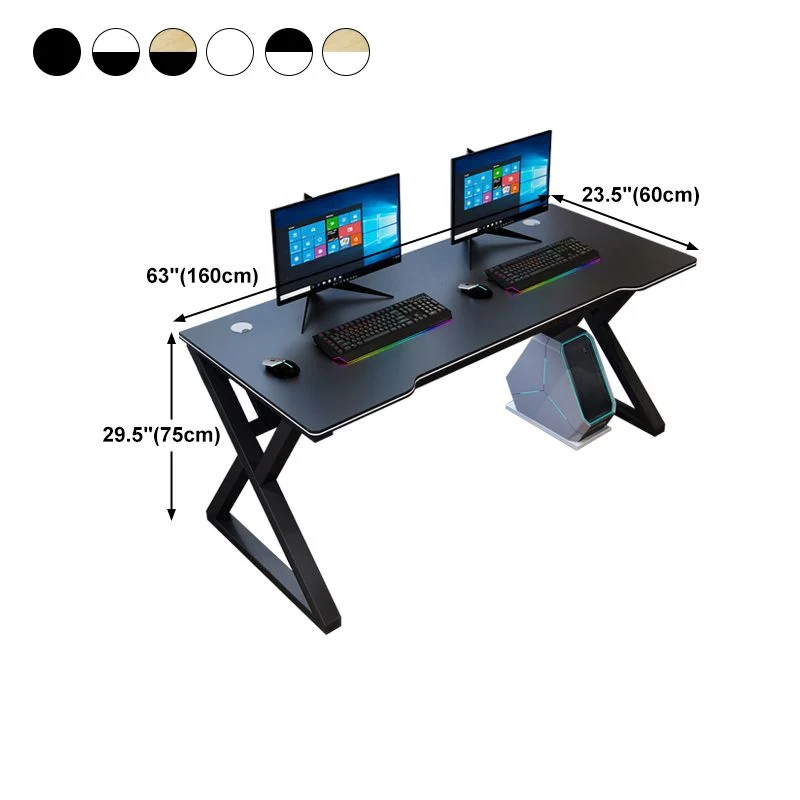 Bureau d'ordinateur avec plateau en bois manufacturé, base en acier industriel avec gestion des câbles Clearhalo
