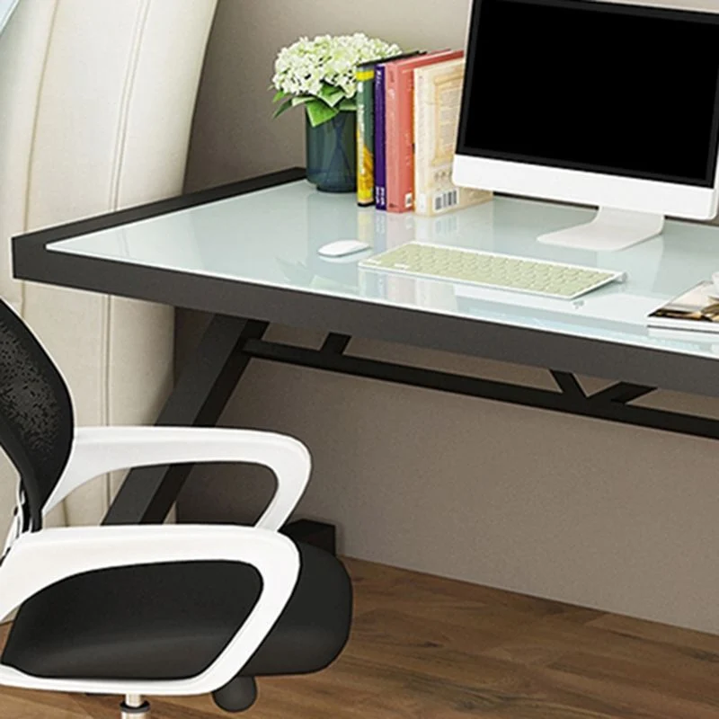 Bureau d'ordinateur contemporain avec dessus en verre et finition antique Clearhalo