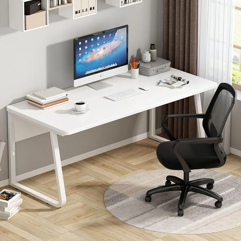 Bureau d'ordinateur incurvé à finition antique de bureau industriel de 23,62 po de largeur Clearhalo