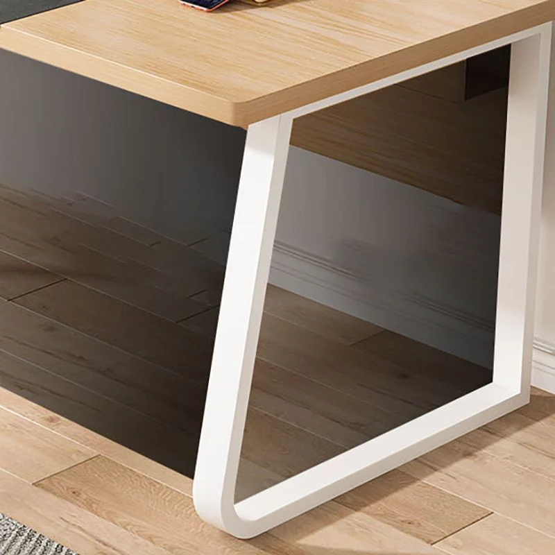Bureau d'ordinateur rectangulaire en bois au fini antique avec pieds en métal Clearhalo