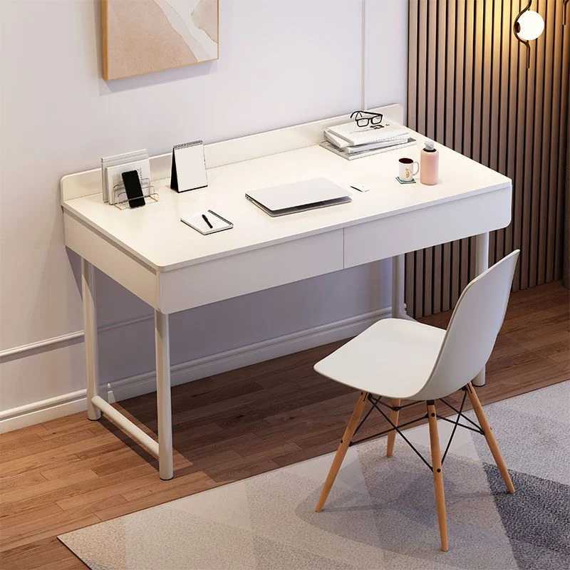 Bureau d'ordinateur rectangulaire en bois au fini antique avec pieds en métal Clearhalo