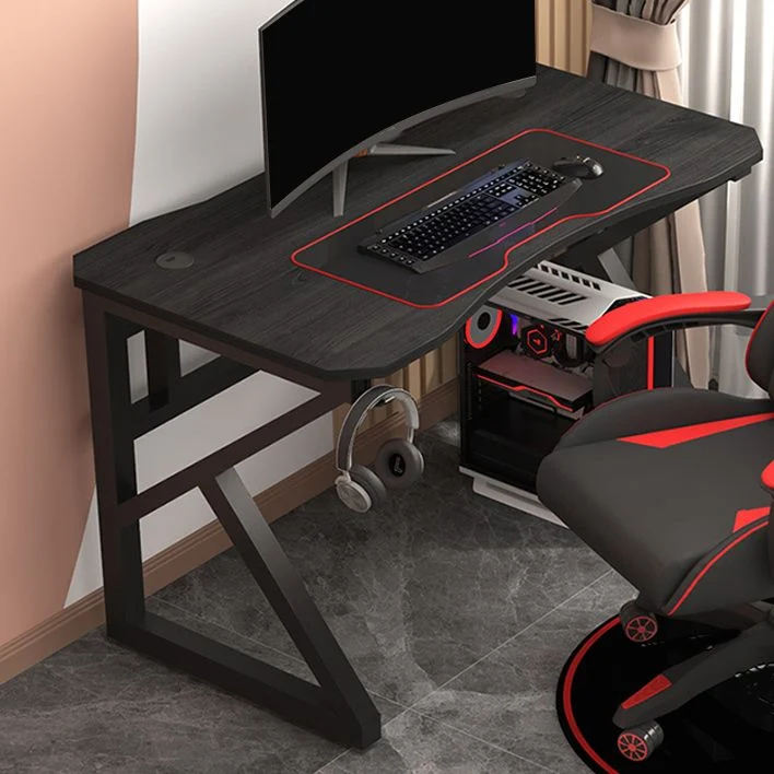 Bureau de jeu en bois de 23,62 po de largeur, bureau d'ordinateur incurvé moderne avec pieds en acier Clearhalo