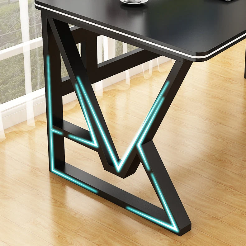 Bureau de jeu industriel noir et blanc, bureau d'ordinateur avec gestion des câbles pour dortoir Clearhalo