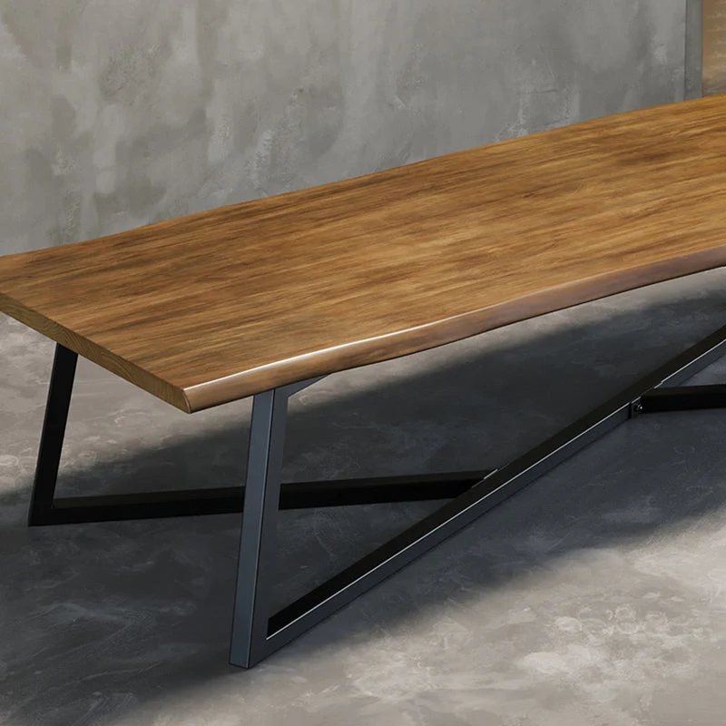 Bureau rectangulaire industriel en bois de pin avec base en métal noir Clearhalo