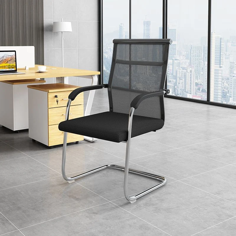 Chaise de bureau contemporaine AirGrid noire respirante de 18 po de largeur Clearhalo