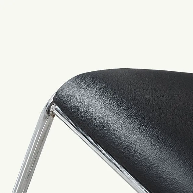 Chaise de bureau contemporaine sans roues, chaise de bureau à dossier bas, tâche noire Clearhalo