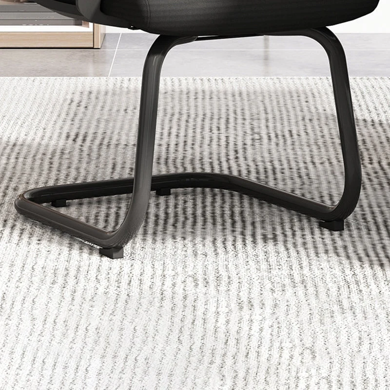 Chaise de bureau à domicile avec dossier moyen, cadre noir, chaise de conférence moderne Clearhalo