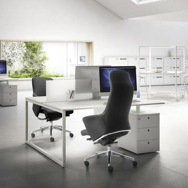 Chaise de bureau à mécanisme d'inclinaison et à dossier haut avec roulettes pivotantes Clearhalo