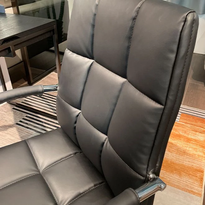Chaise de bureau moderne à bras fixes, chaise de bureau à dossier moyen en simili cuir Clearhalo