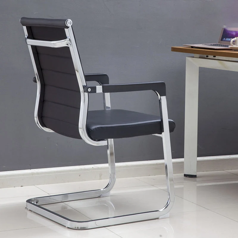 Chaise de bureau moderne en cuir noir avec dossier moyen et chaise de bureau à dossier haut Clearhalo