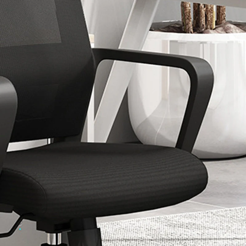 Chaise de bureau noire contemporaine, chaise de bureau respirante à grille d'air Clearhalo