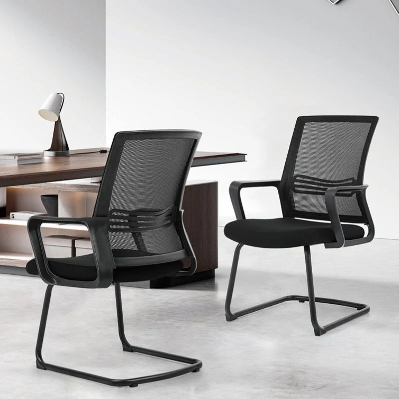 Chaise de conférence contemporaine à dossier en maille, chaise de travail à bras fixes pour le bureau Clearhalo