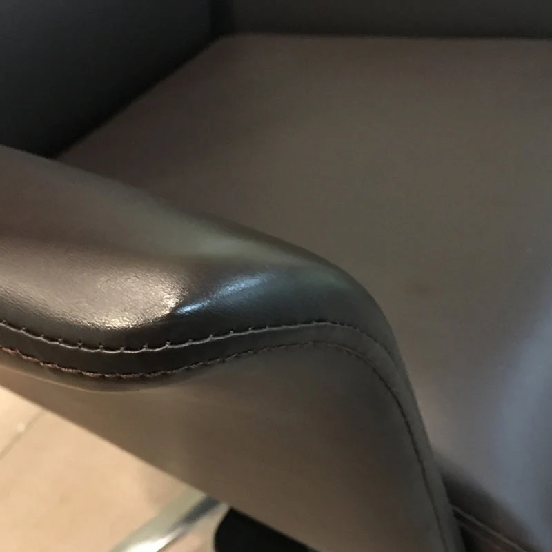 Chaise de direction rembourrée contemporaine, chaise pivotante en simili cuir noir Clearhalo