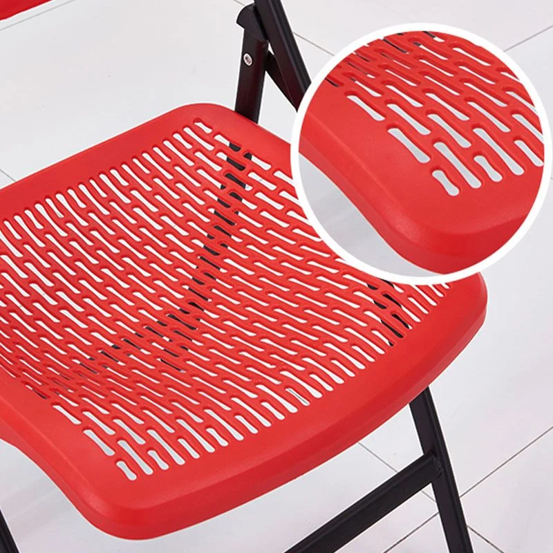 Chaise de travail contemporaine en plastique avec pieds en métal, sans accoudoirs, à dossier moyen Clearhalo