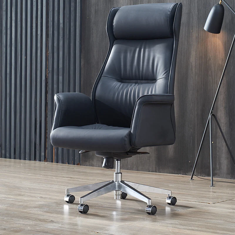 Fauteuil de direction contemporain en cuir noir, 24 po de large Clearhalo