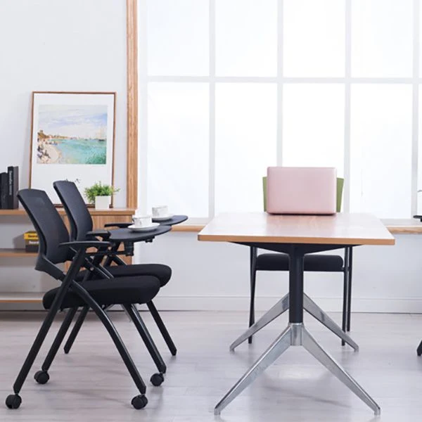 Les bras contemporains de maille de chaise de bureau de roulement de pivot ont inclus la chaise de travail Clearhalo