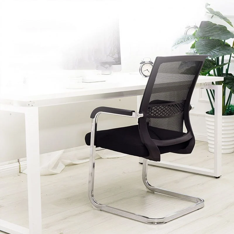 Noir aucune chaise de bureau de bras fixes matérielles de cadre en métal de chaise de bureau de roues Clearhalo