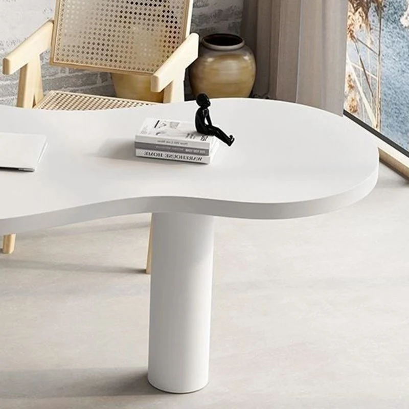 Table d'ordinateur portable de bureau de forme spéciale, bureau d'écriture blanc/noir pour le bureau Clearhalo