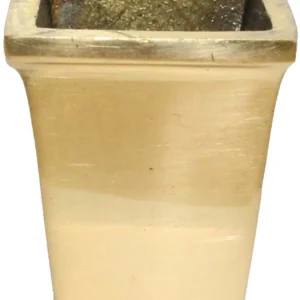 Coupelle de pied carrée en laiton Shelbourne