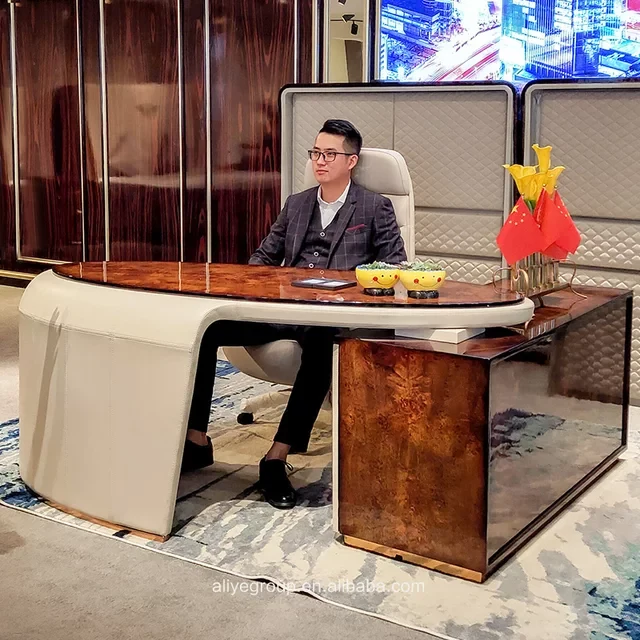 Ensemble de bureau de luxe avec table et bureau de direction